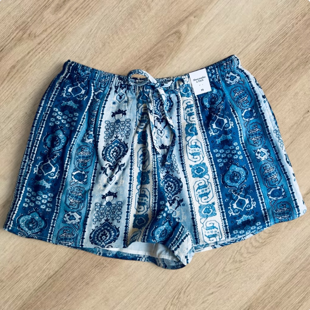 🫎 Abercrombie Paisley Boho Shorts Linen Blend XS NWT